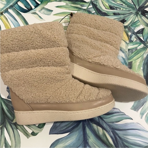 A new day Bertie Winter Boots Taupe 7 NWT - Picture 5 of 8